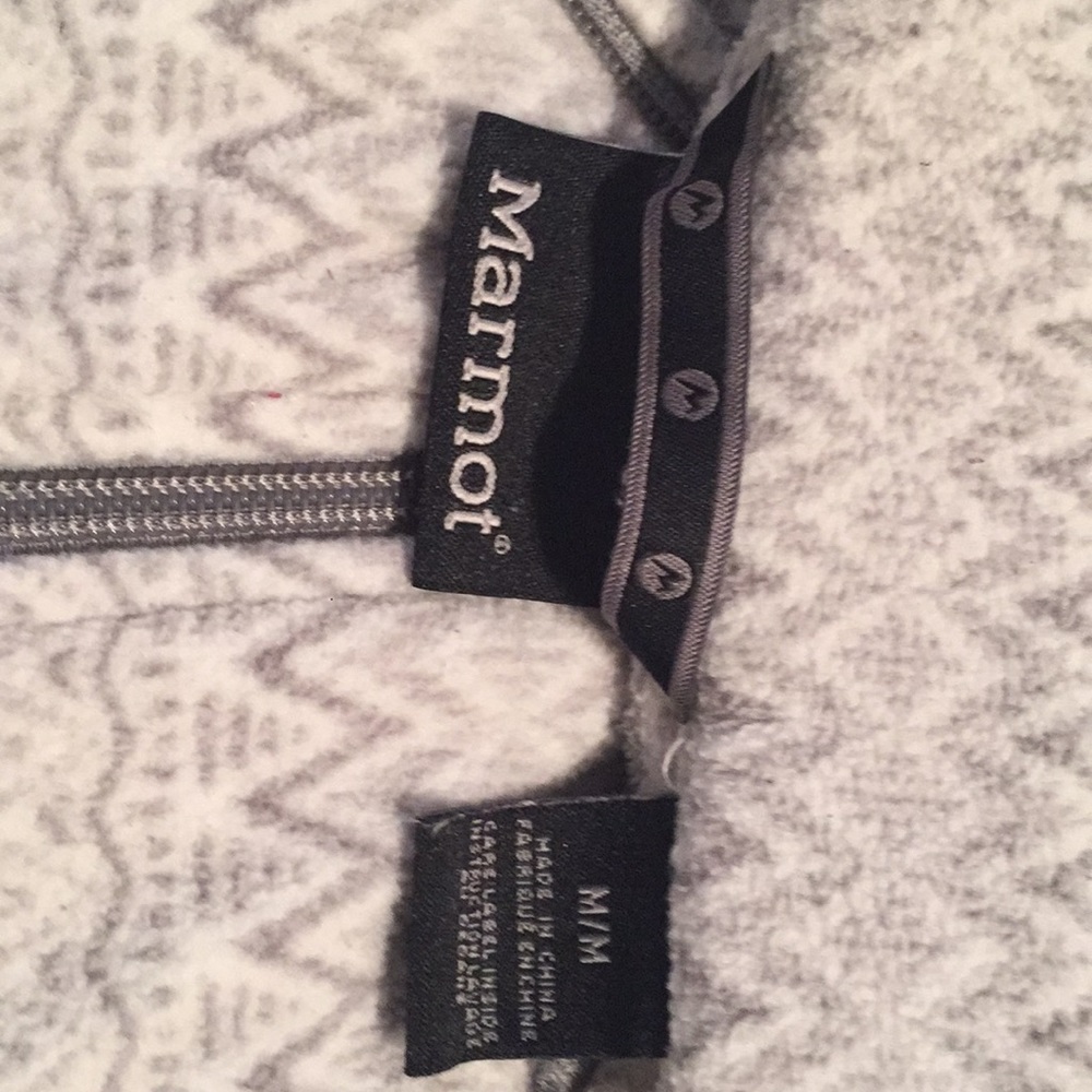 Marmot light weight fleece. Size M.